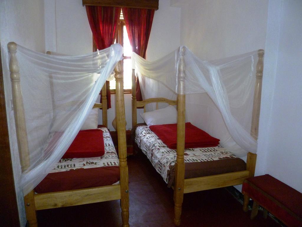 Alison&Dave's Guesthouse Entebbe Chambre photo