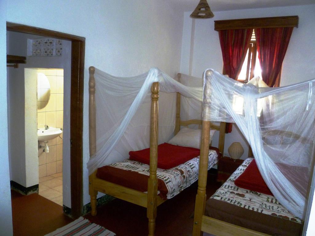 Alison&Dave's Guesthouse Entebbe Chambre photo